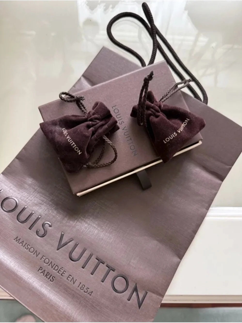 Louis Vuitton Damier Edene Cufflings & Tie Clips set with original Box - Picture 2 of 5